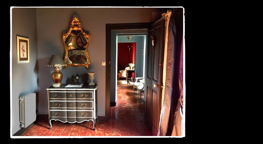 Saint-Germain-de-Livet Manoir De Livet B&B 객실 사진